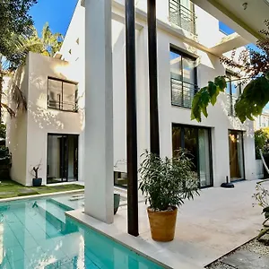 rumah-bali.fr-provencehotel.com/